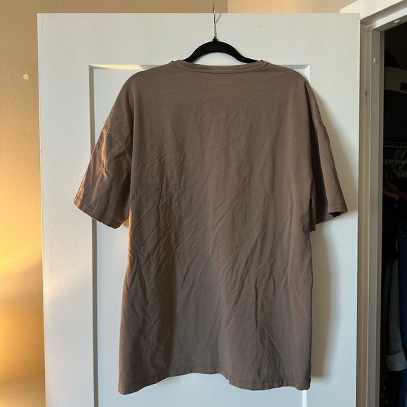 Alphalete XL oversized unisex tee shirt with small logo in the front - Picture 2 of 2